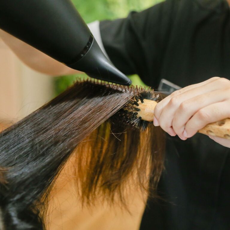 Blow-dry Glam