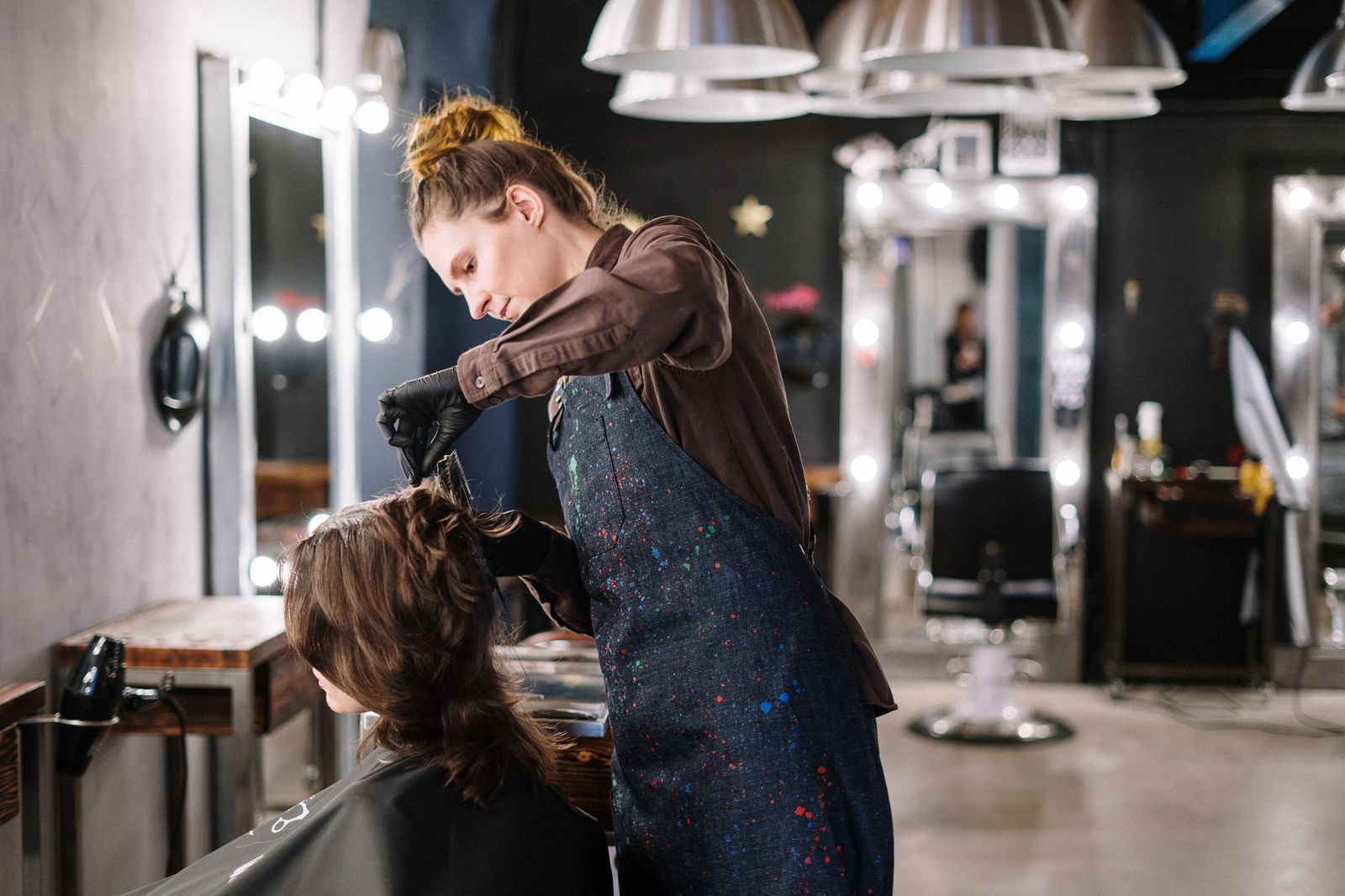 D'Toss Luxe Unisex Salon
